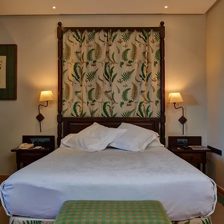 索斯德尔雷卡托利科帕拉朵酒店