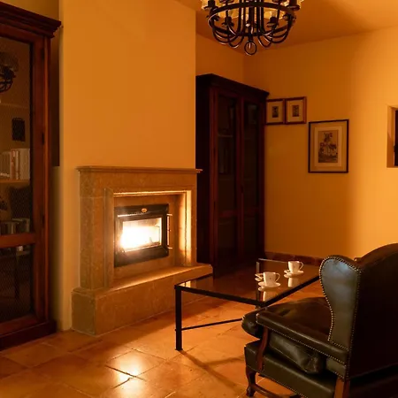 Hotel De 4*