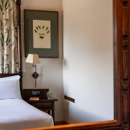 索斯德尔雷卡托利科帕拉朵酒店